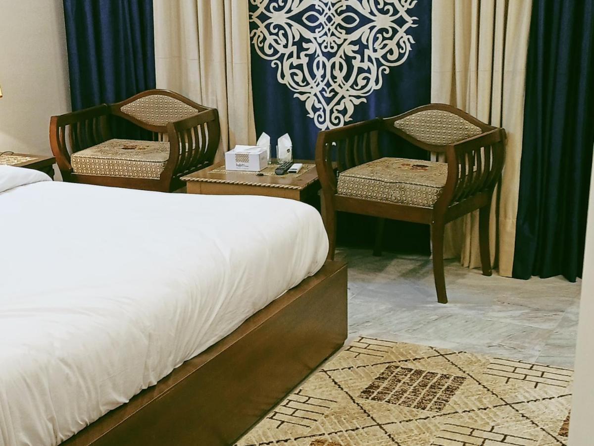 Bed & Breakfast Islamabad Otel Dış mekan fotoğraf