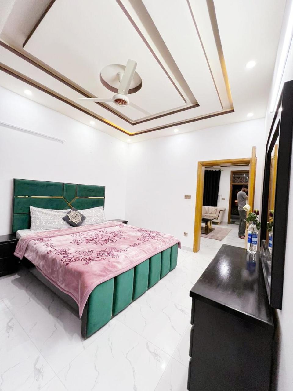 Bed & Breakfast Islamabad Otel Dış mekan fotoğraf